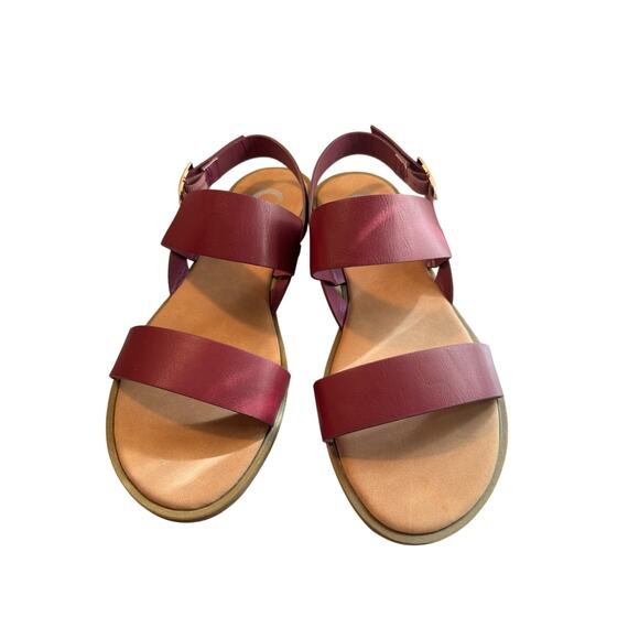 NWOT Journey Collection Lavine women’s 10 raspberry purple casual strappy sandal - Picture 2 of 4
